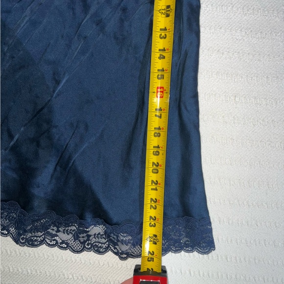 Intimissimi Lace Trim Silk V Neck Cami Tank Top Womens Size XS - Picture 9 of 9